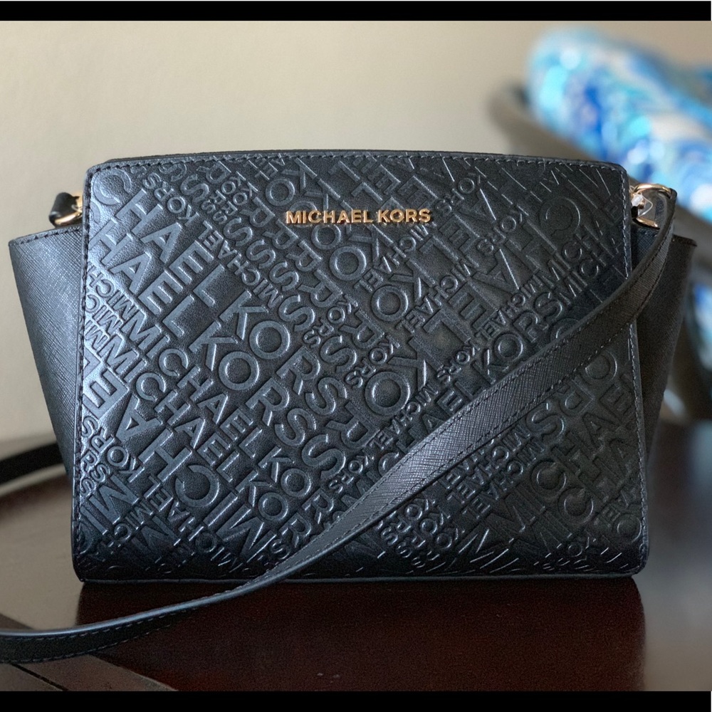 💕MK Black Selma Messenger💕